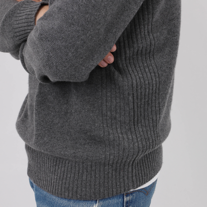 Ivy Crew Neck Cashmere Sweater