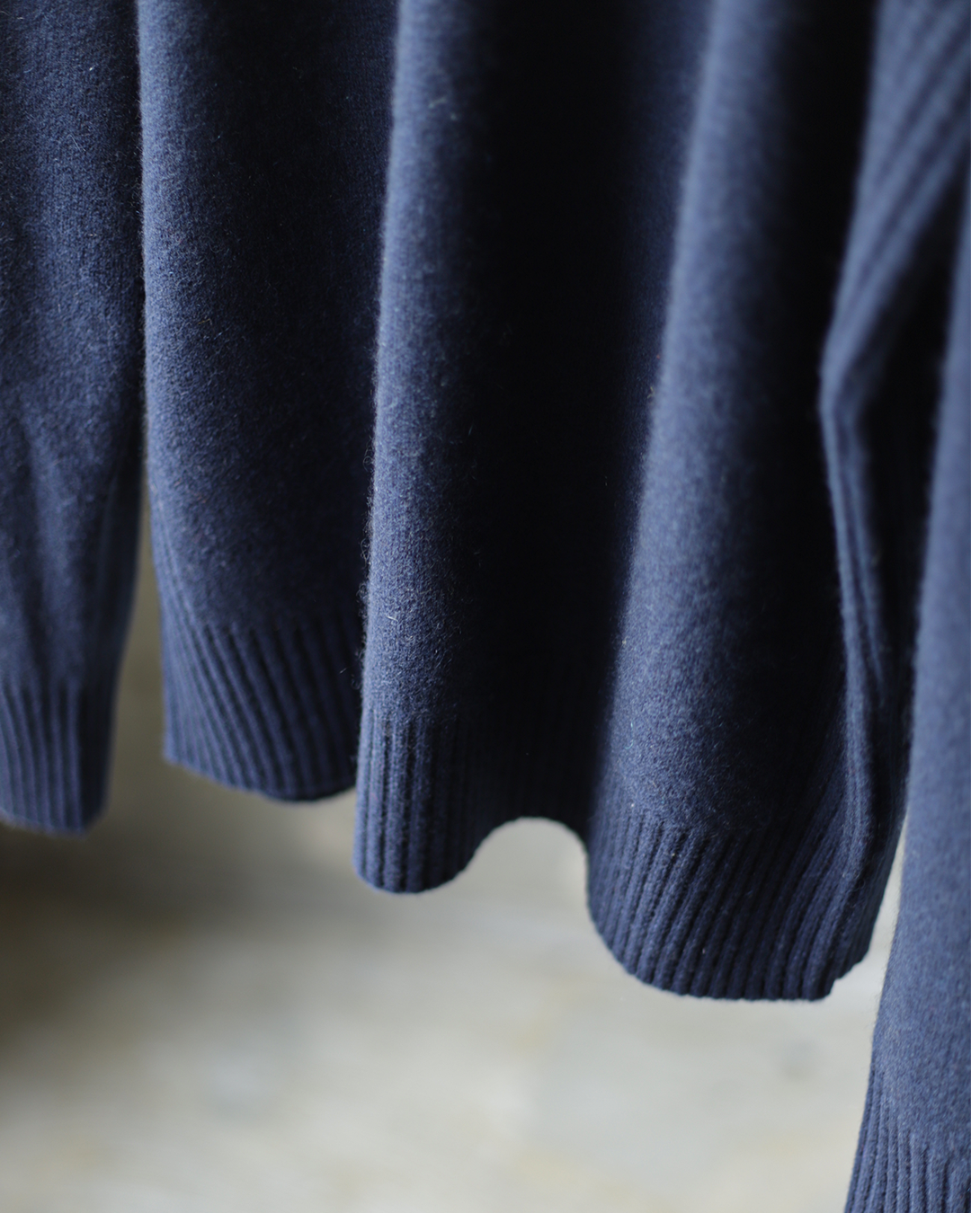 Ivy Crew Neck Cashmere Sweater