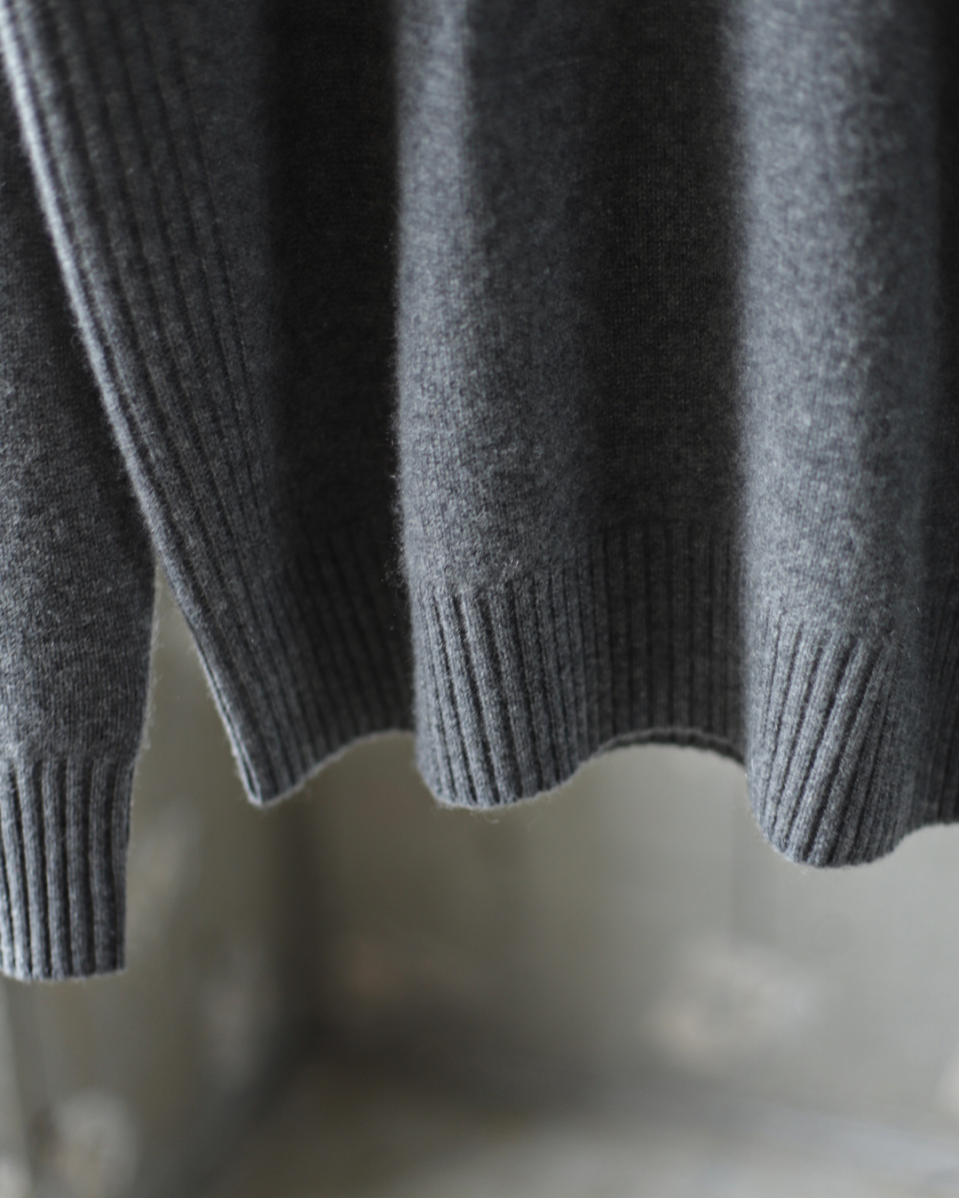 Ivy Crew Neck Cashmere Sweater