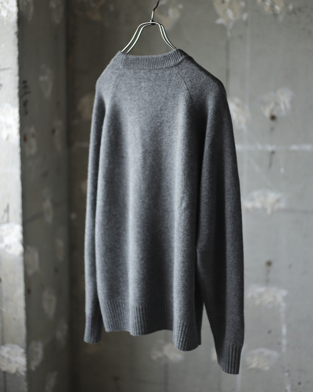 Ivy Crew Neck Cashmere Sweater
