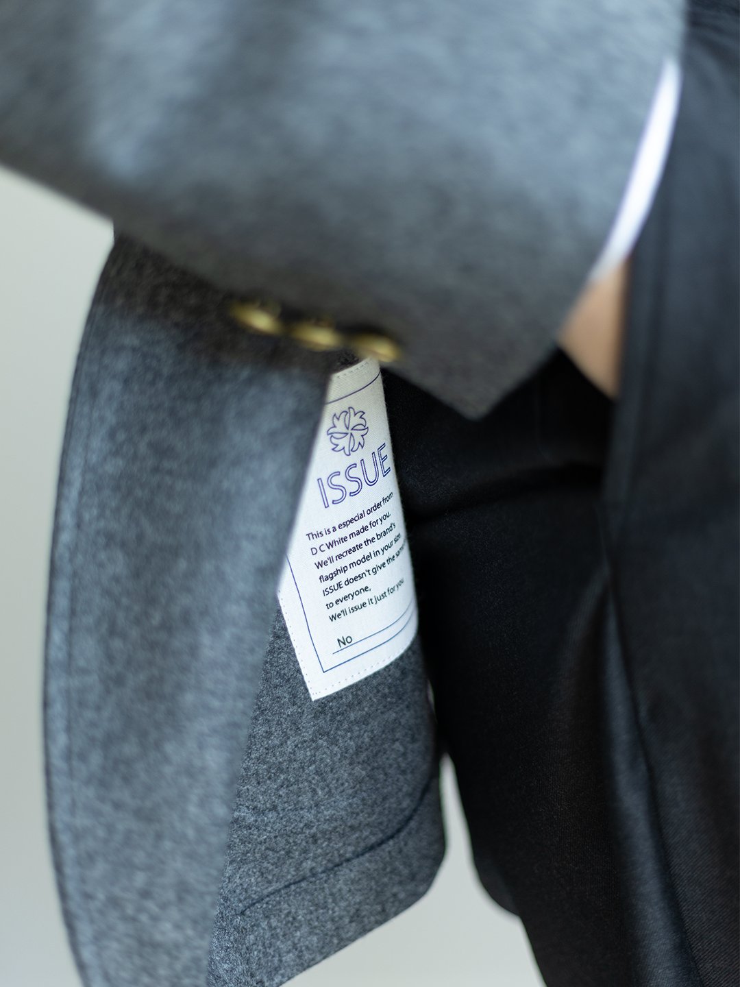 West Point Blazer の内側に付く ISSUE のネーム